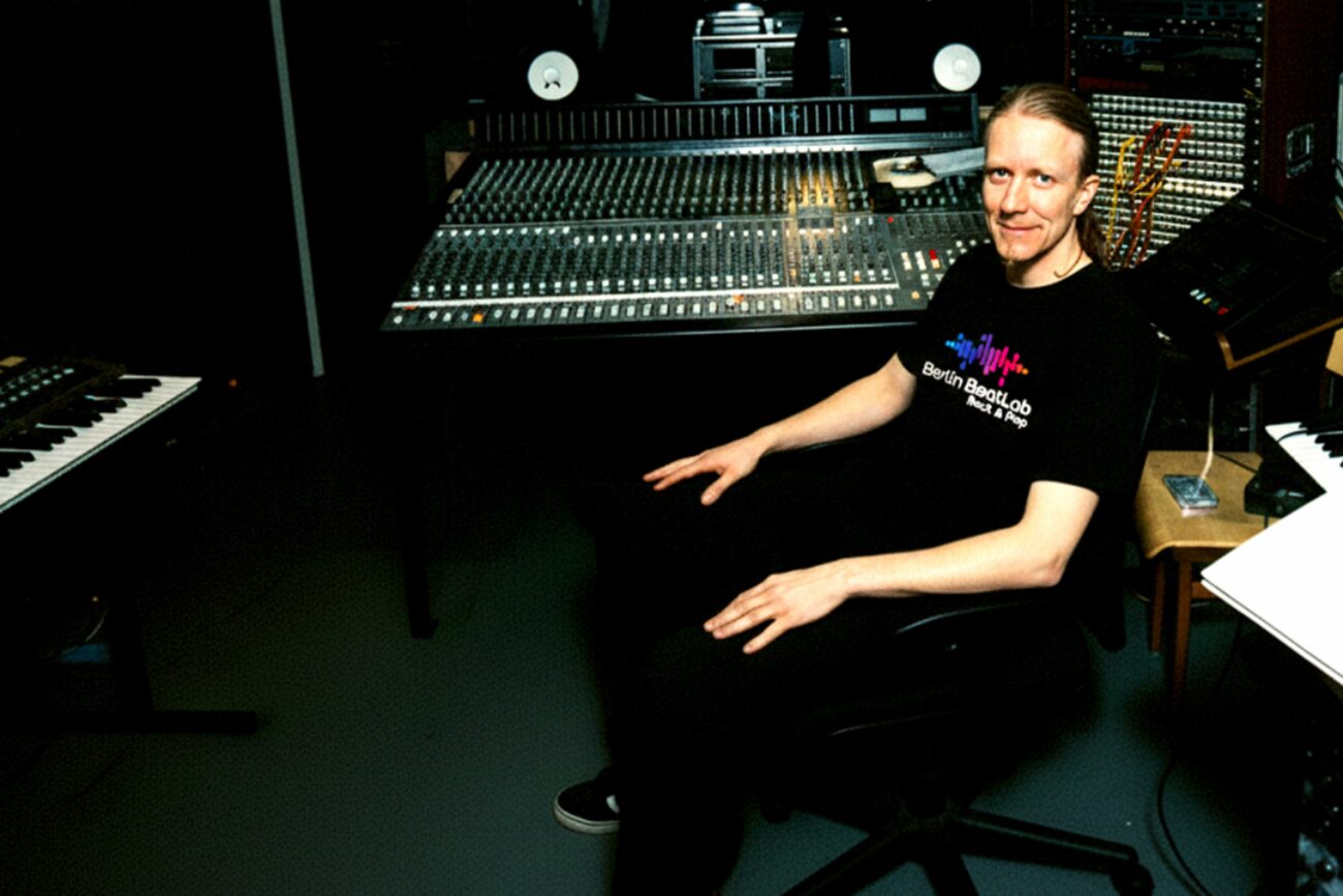 Francis-Feedback-Studio01